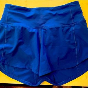 Lululemon 2.5 SpeedUp Shorts Size 0 - color Cobalt Blue